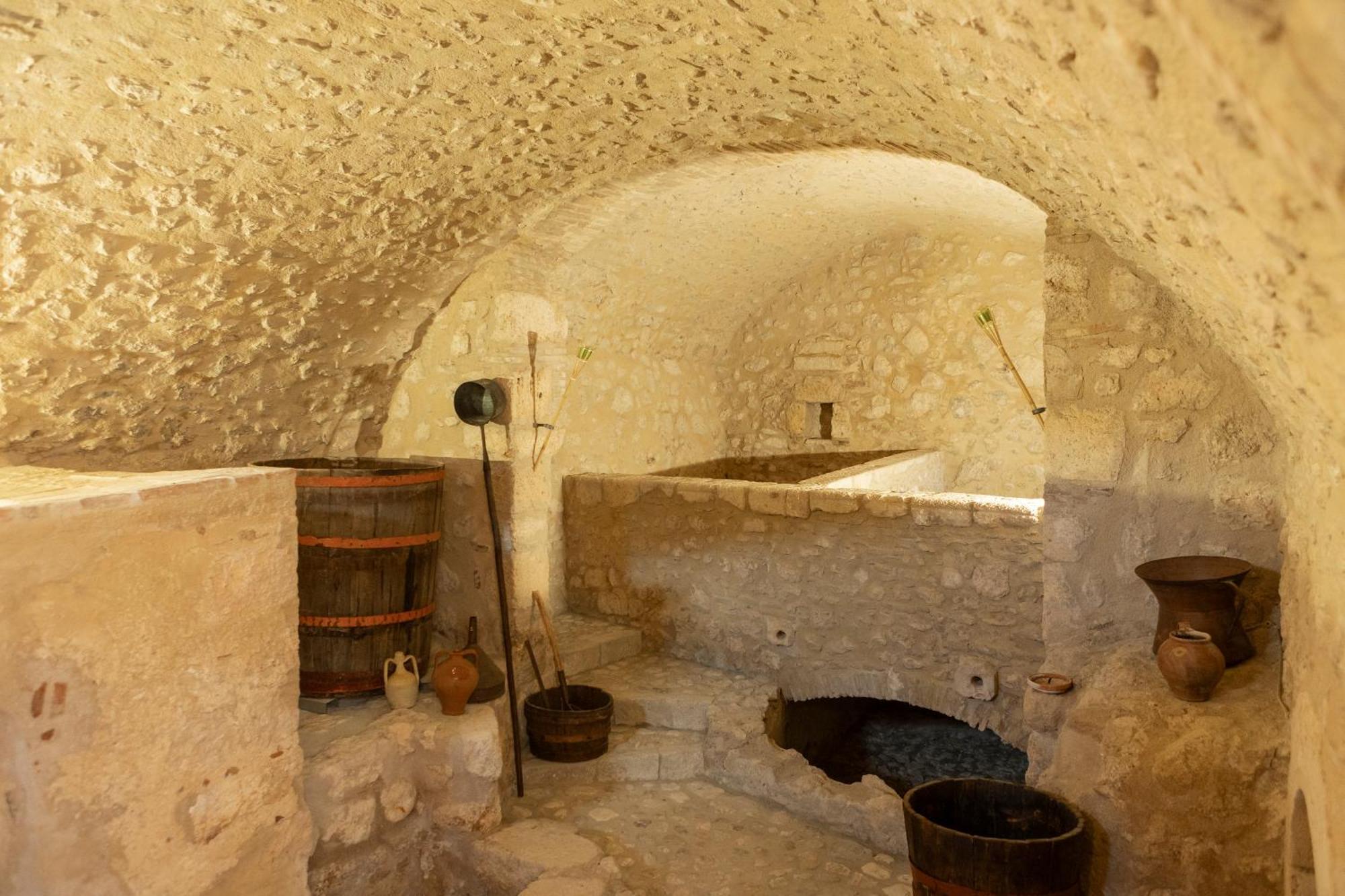مبيت وإفطار Acciano Palazzo Pirro Dimora Storica المظهر الخارجي الصورة